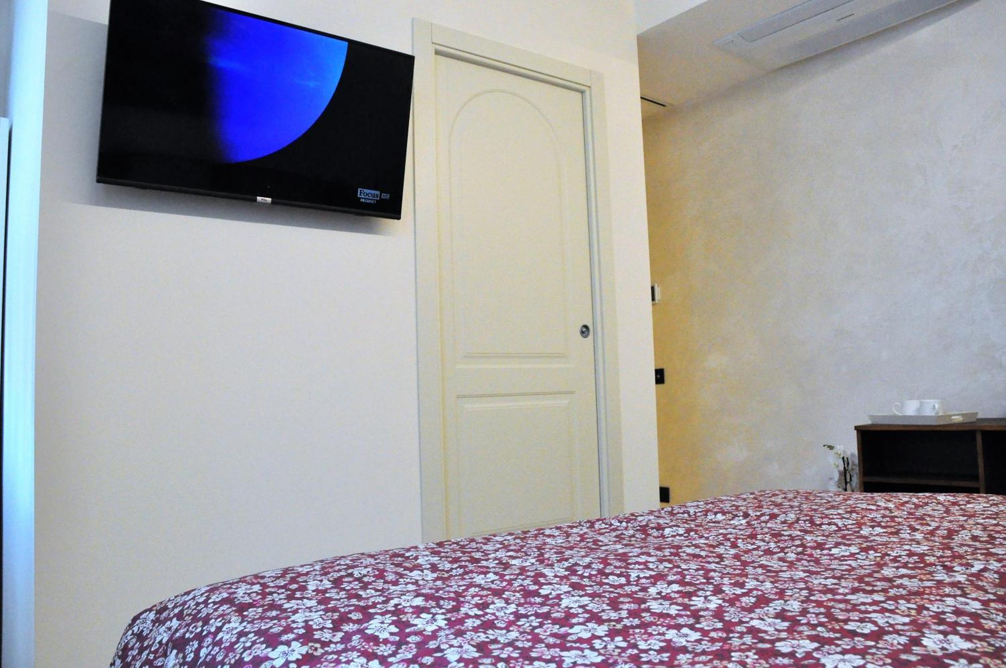 Nazionale Camere Montebelluna Exteriör bild
